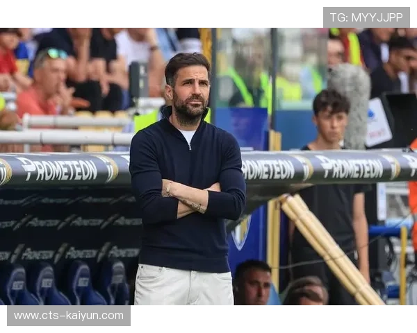 科莫6-0大胜都灵，法布雷加斯执教战绩亮眼